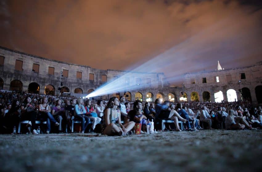  Tamo gdje svjetlost počinje